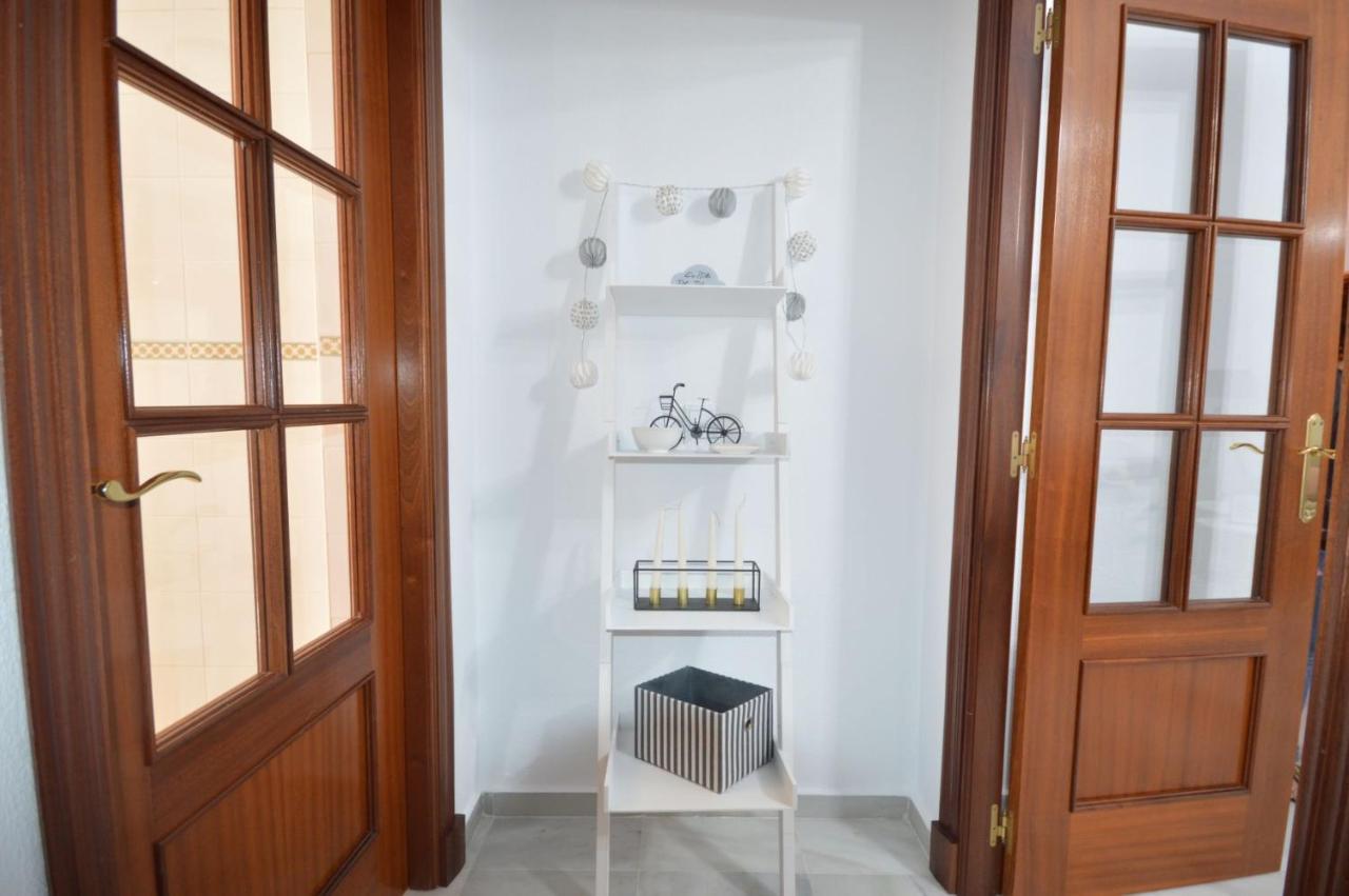 Apartamento Centrico En Conil Con Garaje โกนิล เด ลาฟรอนเตรา ภายนอก รูปภาพ